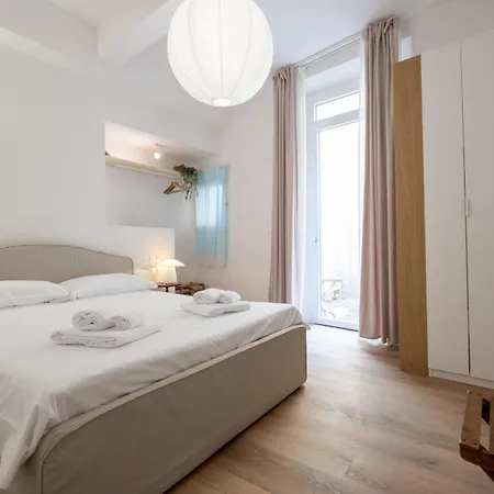 Apartment La Sera Dei Miracoli By Wonderful Italy